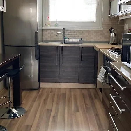 Utulny 3 Izbovy V Tichej Lokalite דירה טרנבה