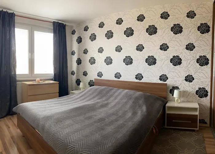 Utulny 3 Izbovy V Tichej Lokalite Apartament *